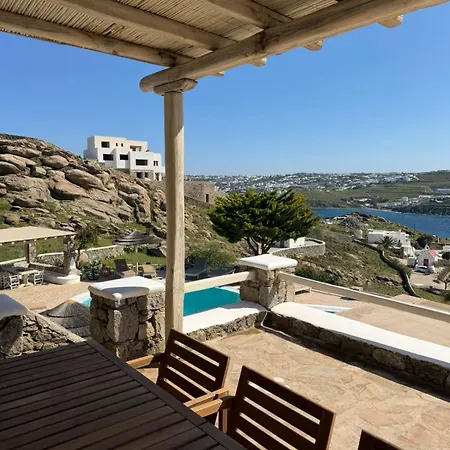 Stylish In With Amazing View &pool Access Nyaraló *